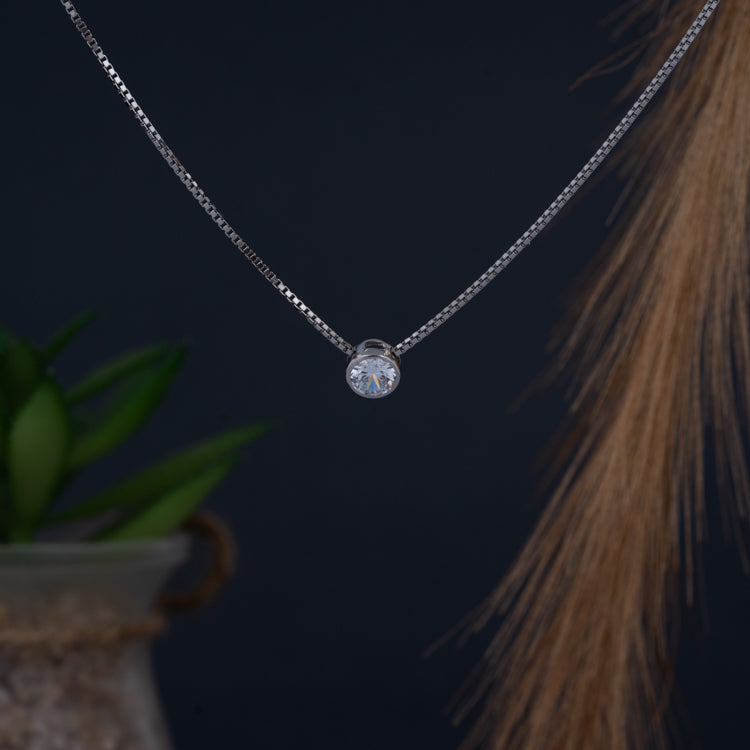 Silver zenith necklace