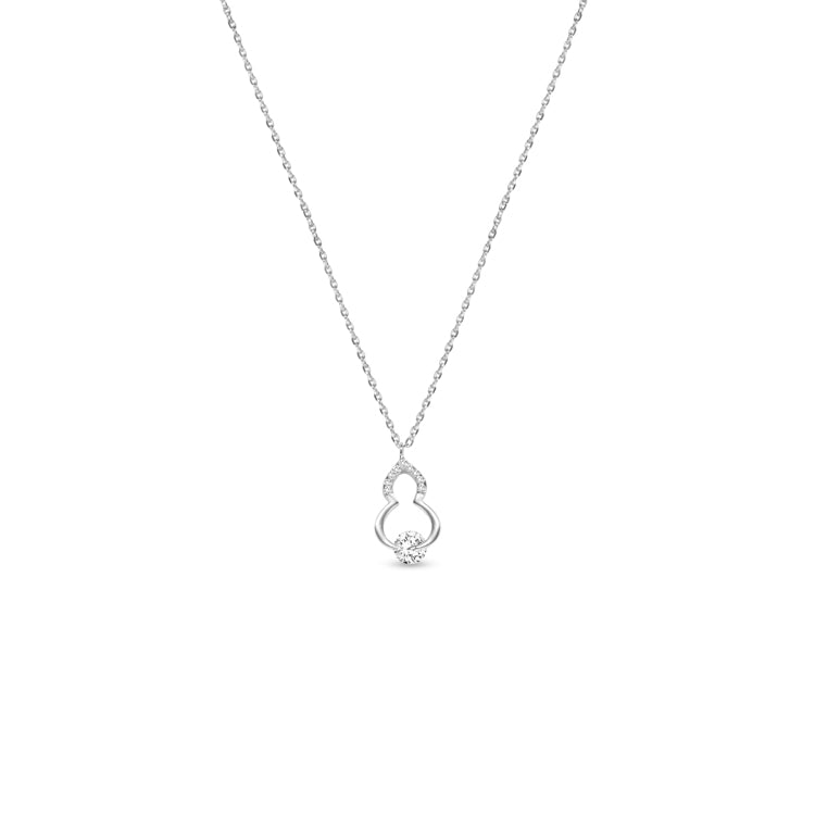 Classic Diva Elegance Pendant