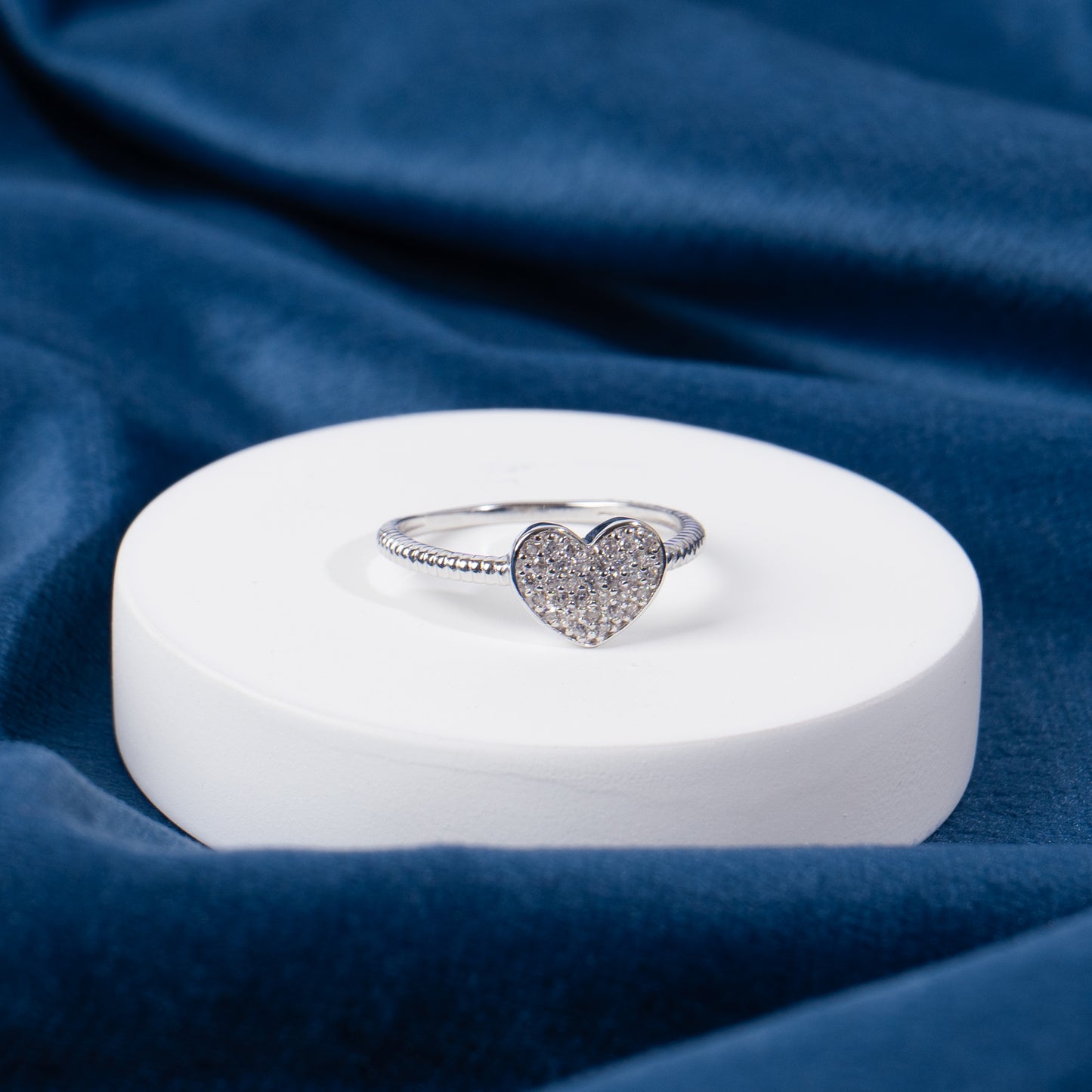 Sweetheart Glimmer Ring