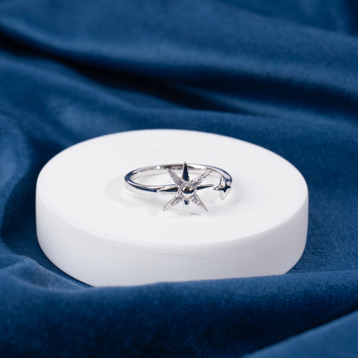 Twinkling Star Wrap Silver Ring