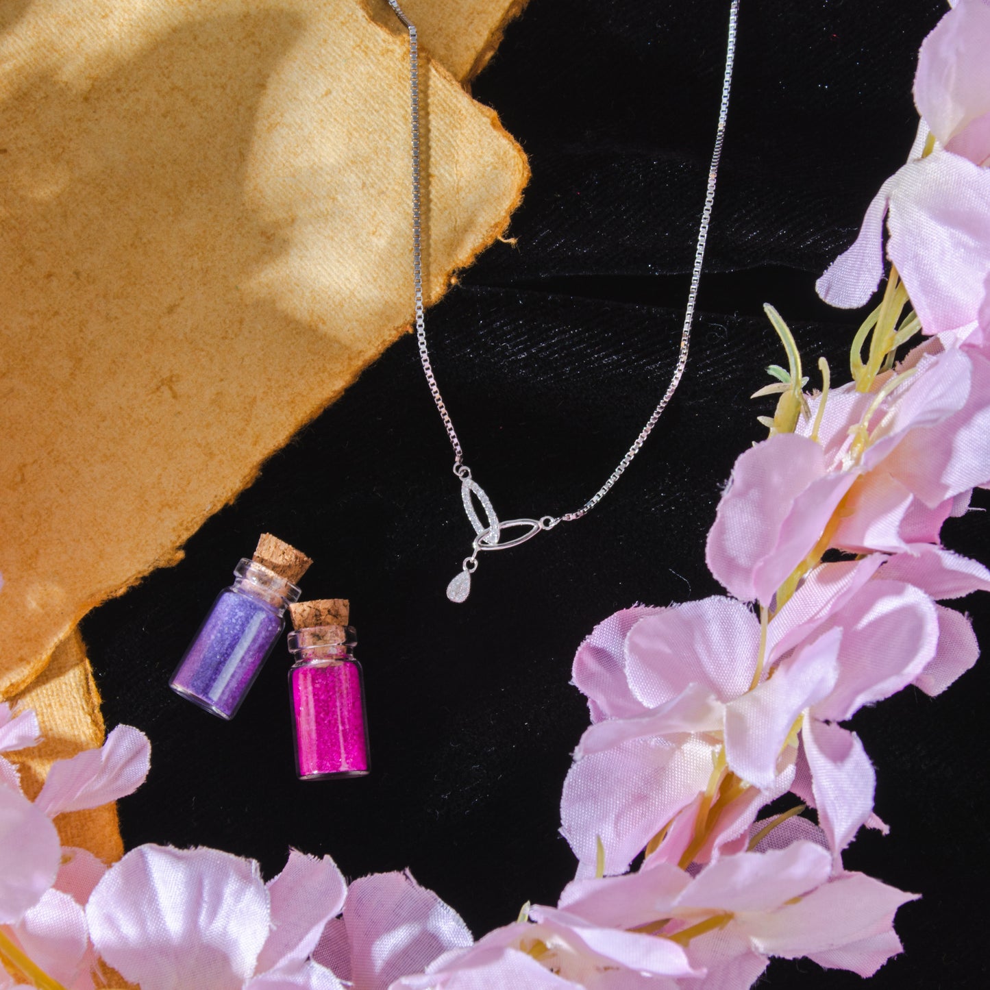 Silver Leaflets Necklace