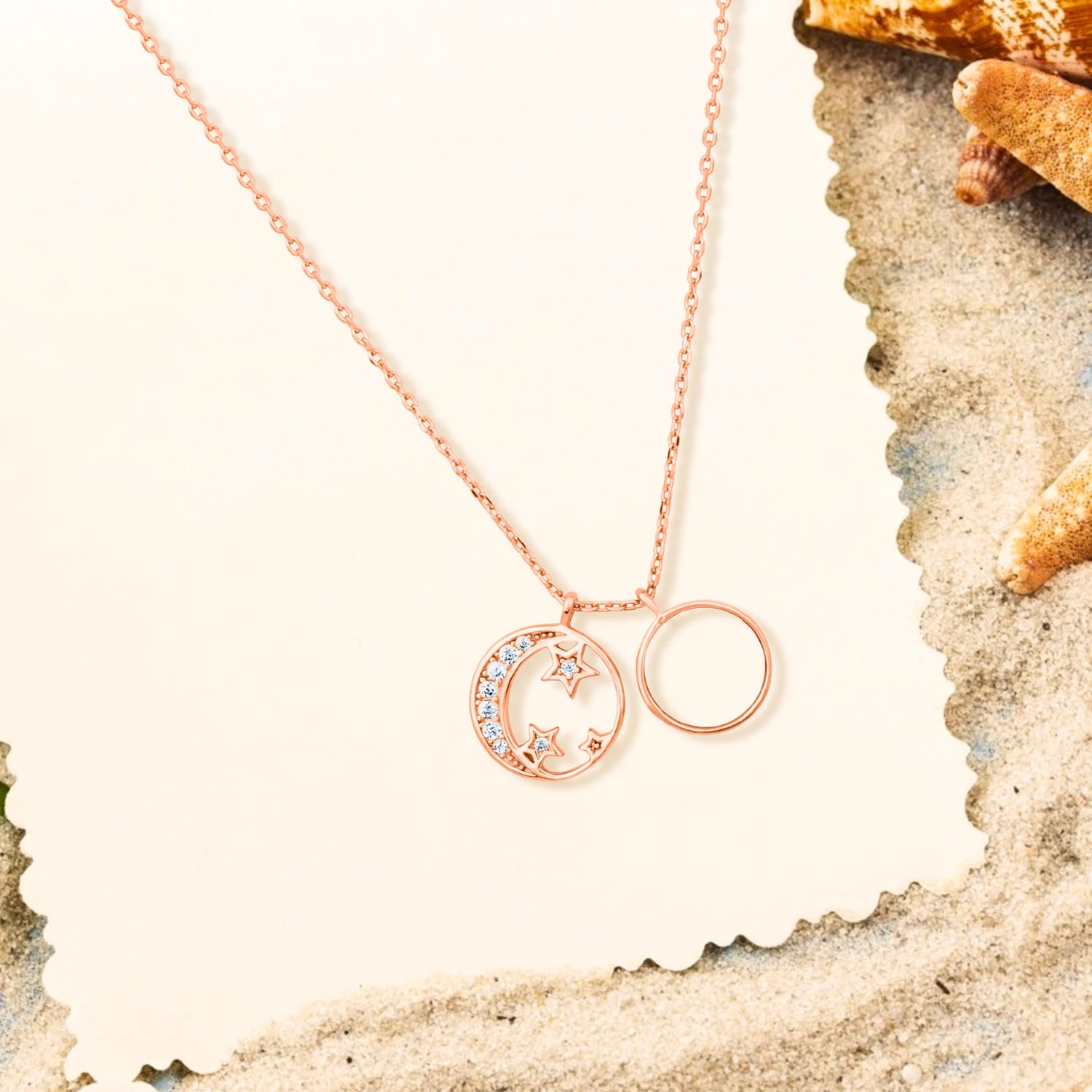 Necklaces & Pendants