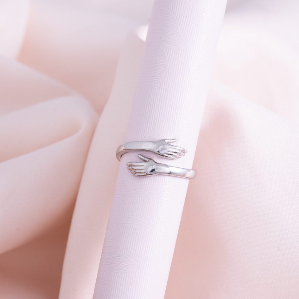 925 Sterling Silver Hug Ring from Glyters | For Girls & Women | Everyday wear for Women