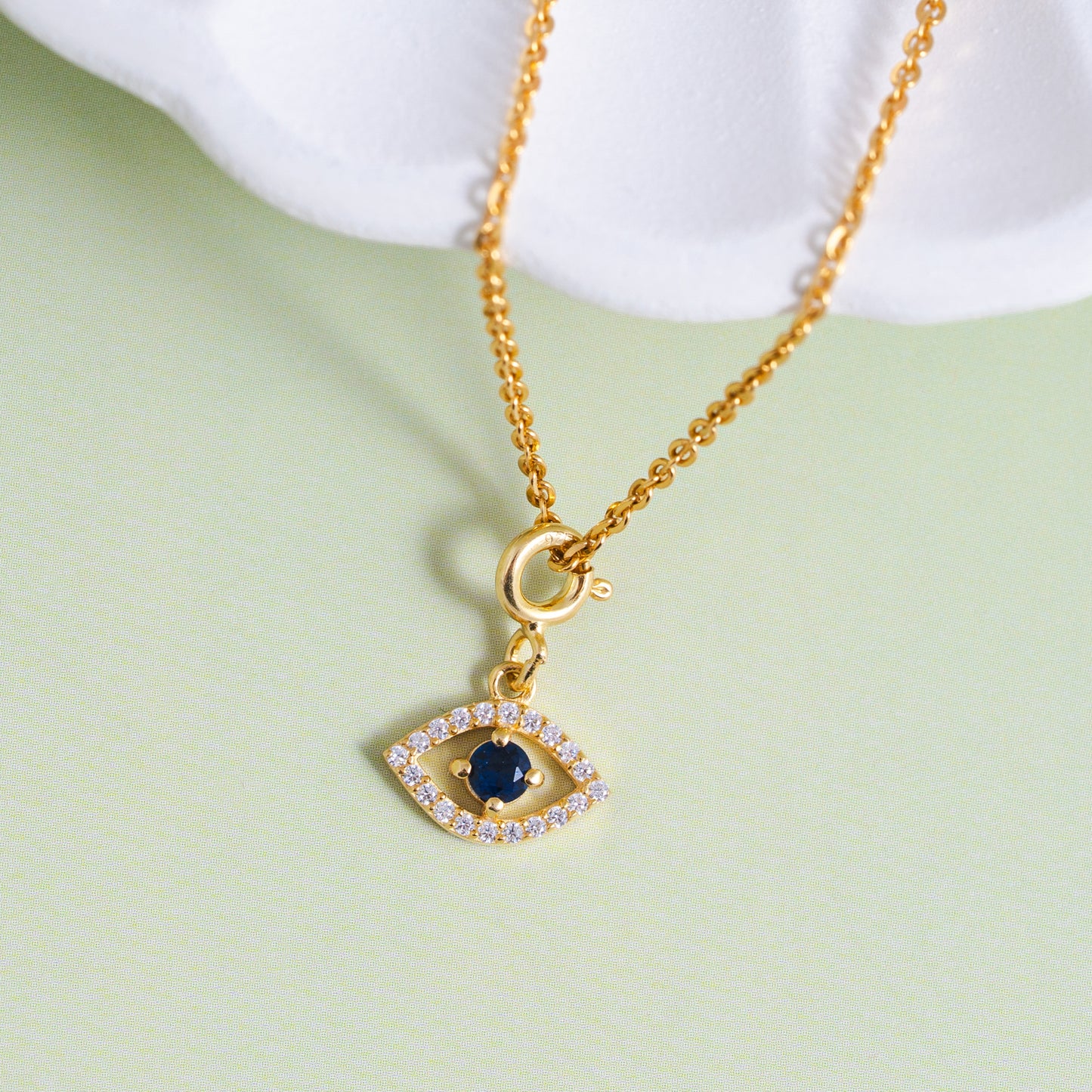 Aurelia Guard Eye Charm