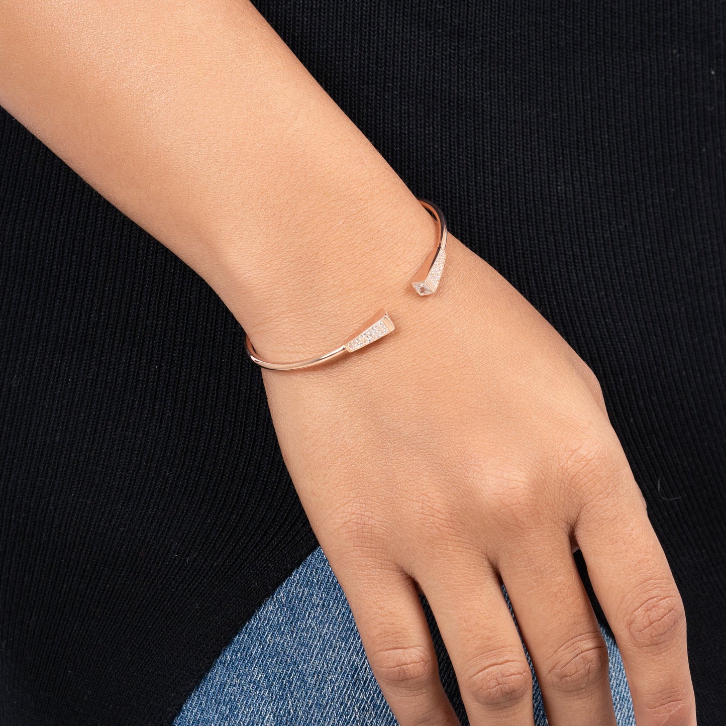 Sleek Edge Bangle