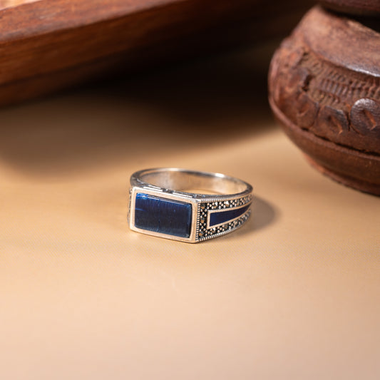 Blue Crest Ring