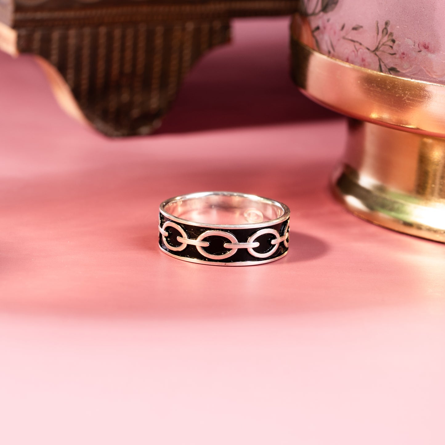 Bound Link Ring Band