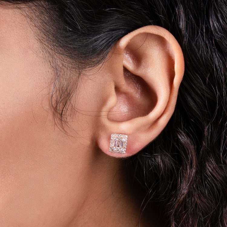 Plaza Glitz Studs