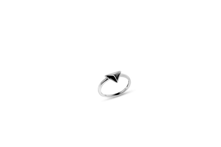 Geometric Apex Ring