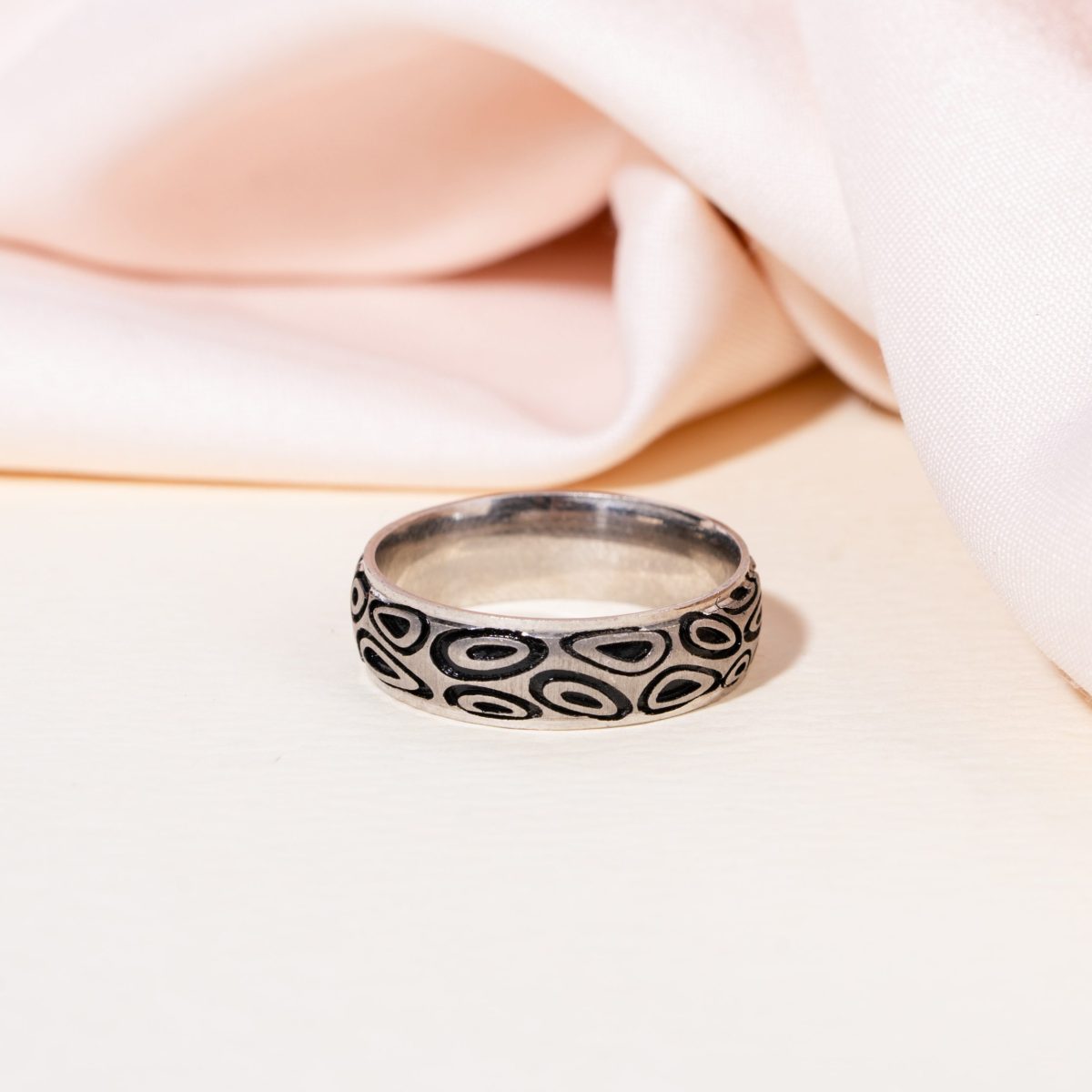 Eyes of Insight Ring