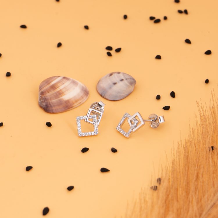 Dual Deco Studs