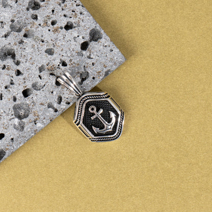 Seafarer's Emblem Pendant