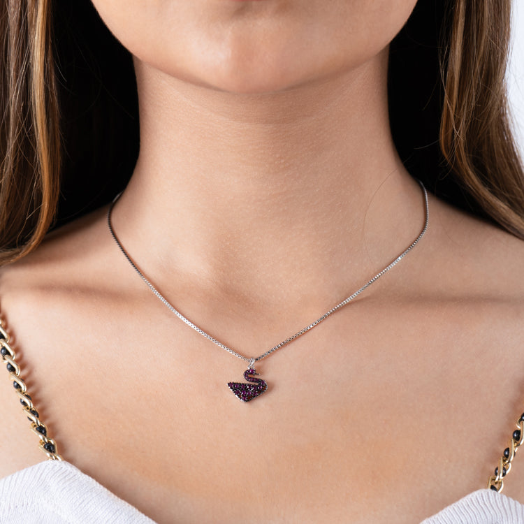Sparkling Treasure Swan Y Necklace