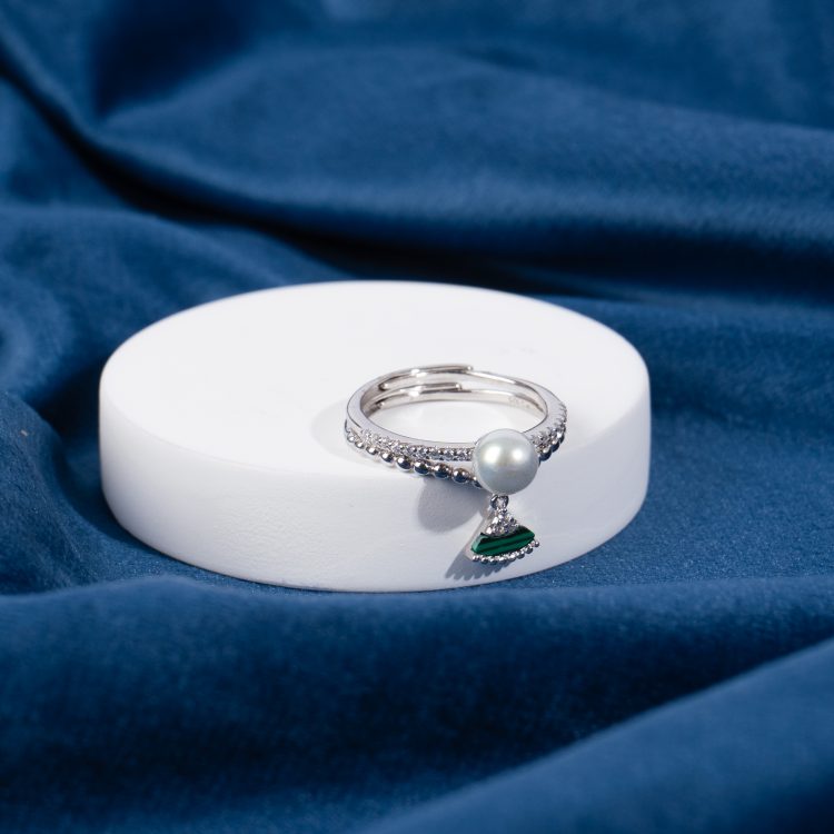 Triad Treasure Ring