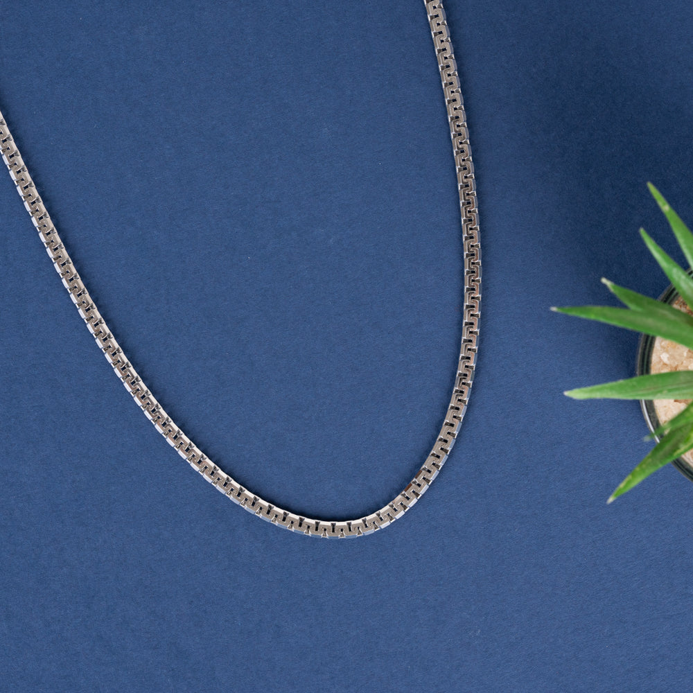 Minimalist Box Chain