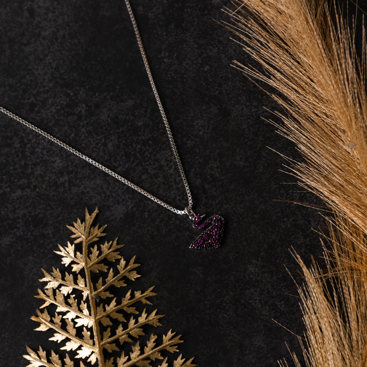 Sparkling Treasure Swan Y Necklace