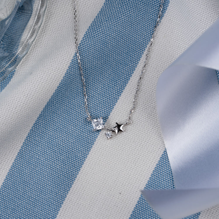 CelestSolitaire Star Pendant