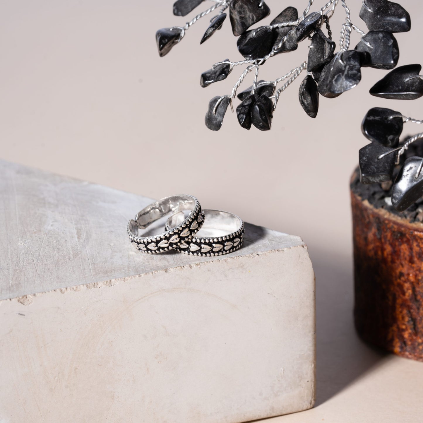 Monochrome Elegance Silver Toe Rings