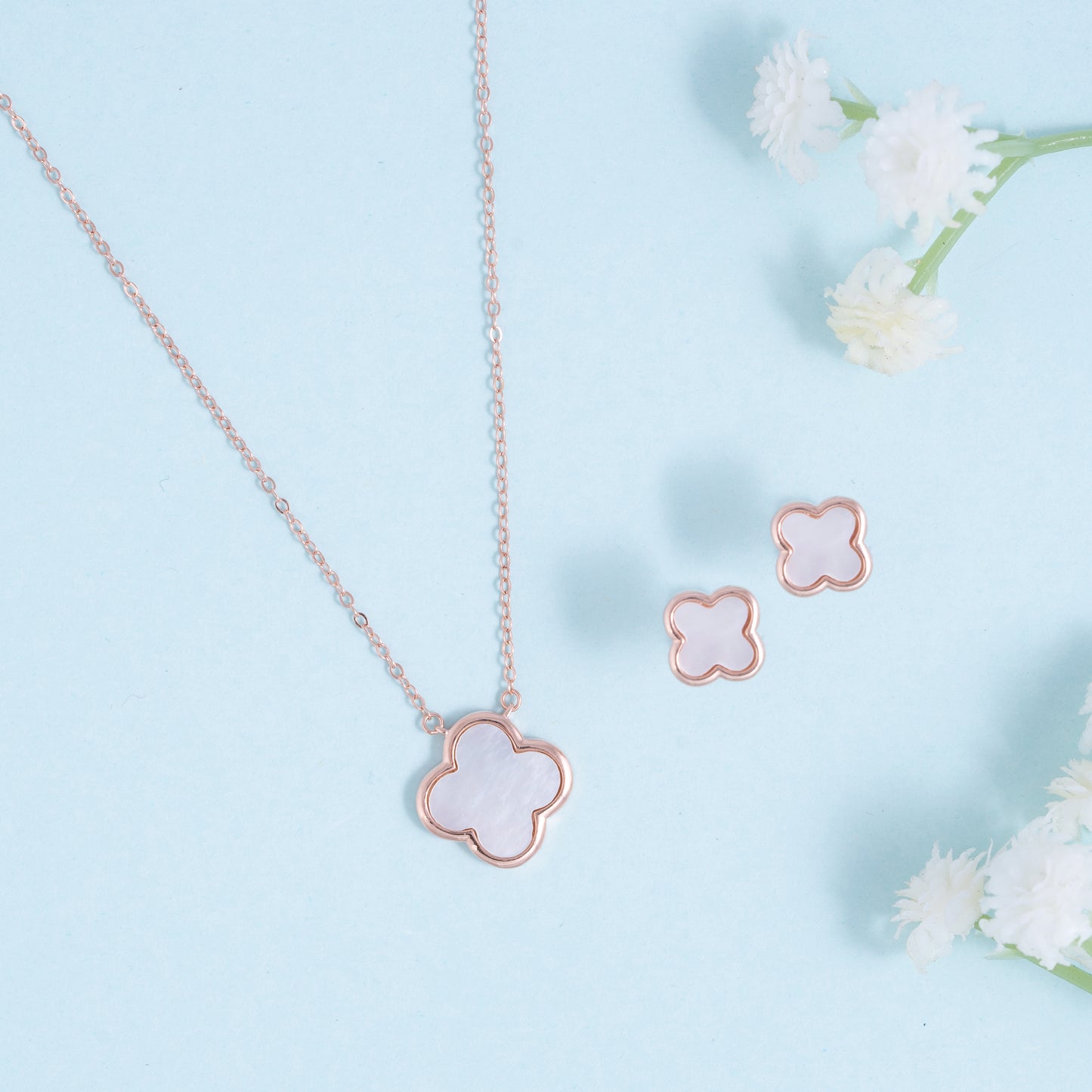 Graceful Clover Set