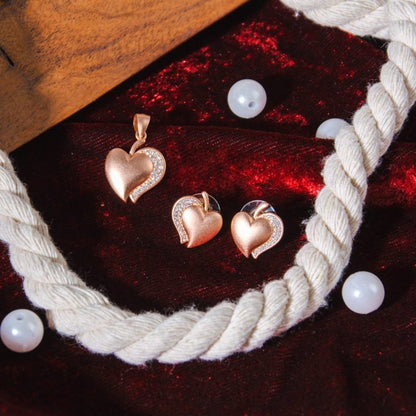 Heart's Embrace Set