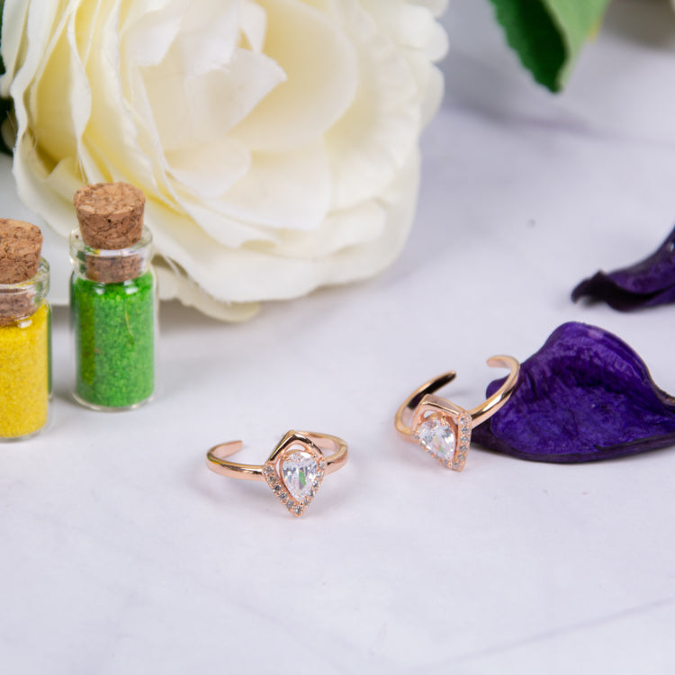 Rosé Gleam Teardrop Silver Toe Ring