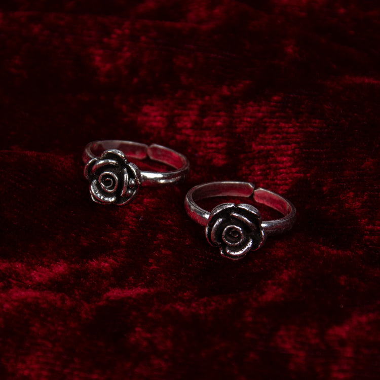 Spring Sauna Silver Toe Ring