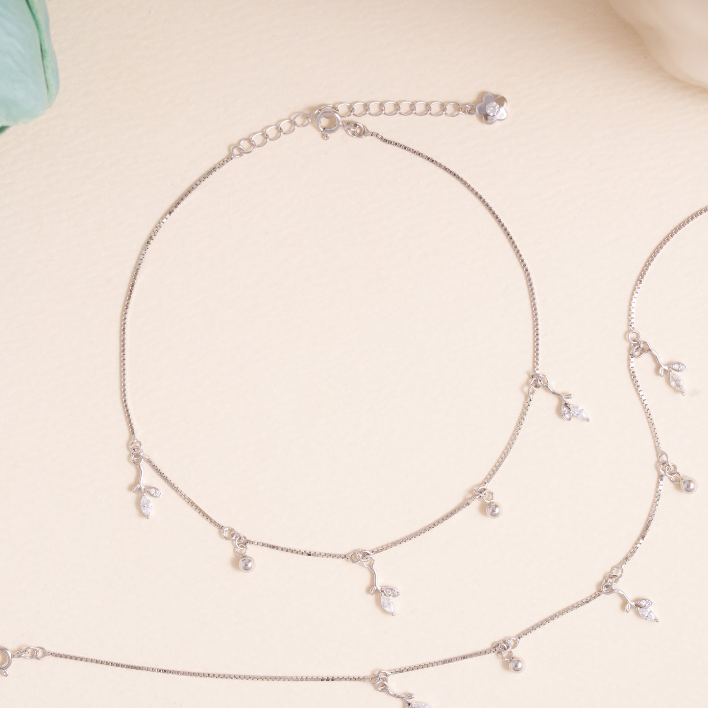 Elora Leaf Anklet
