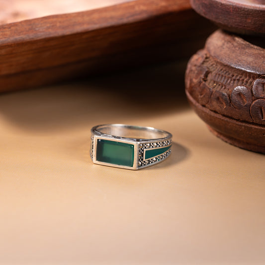 Emerald Crest Ring