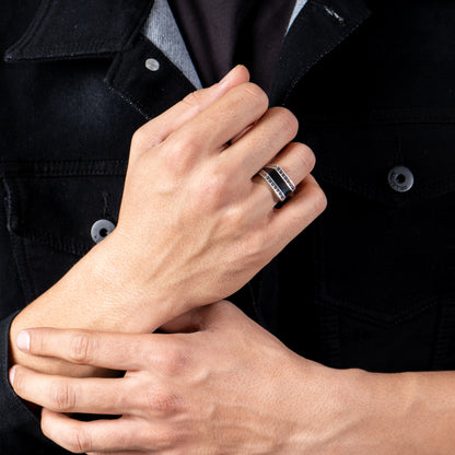Noir Valor Ring
