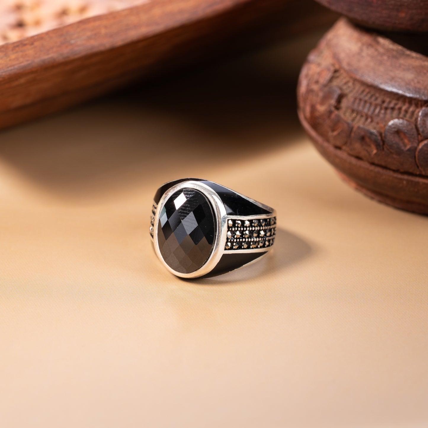 Obsidian Valor Ring