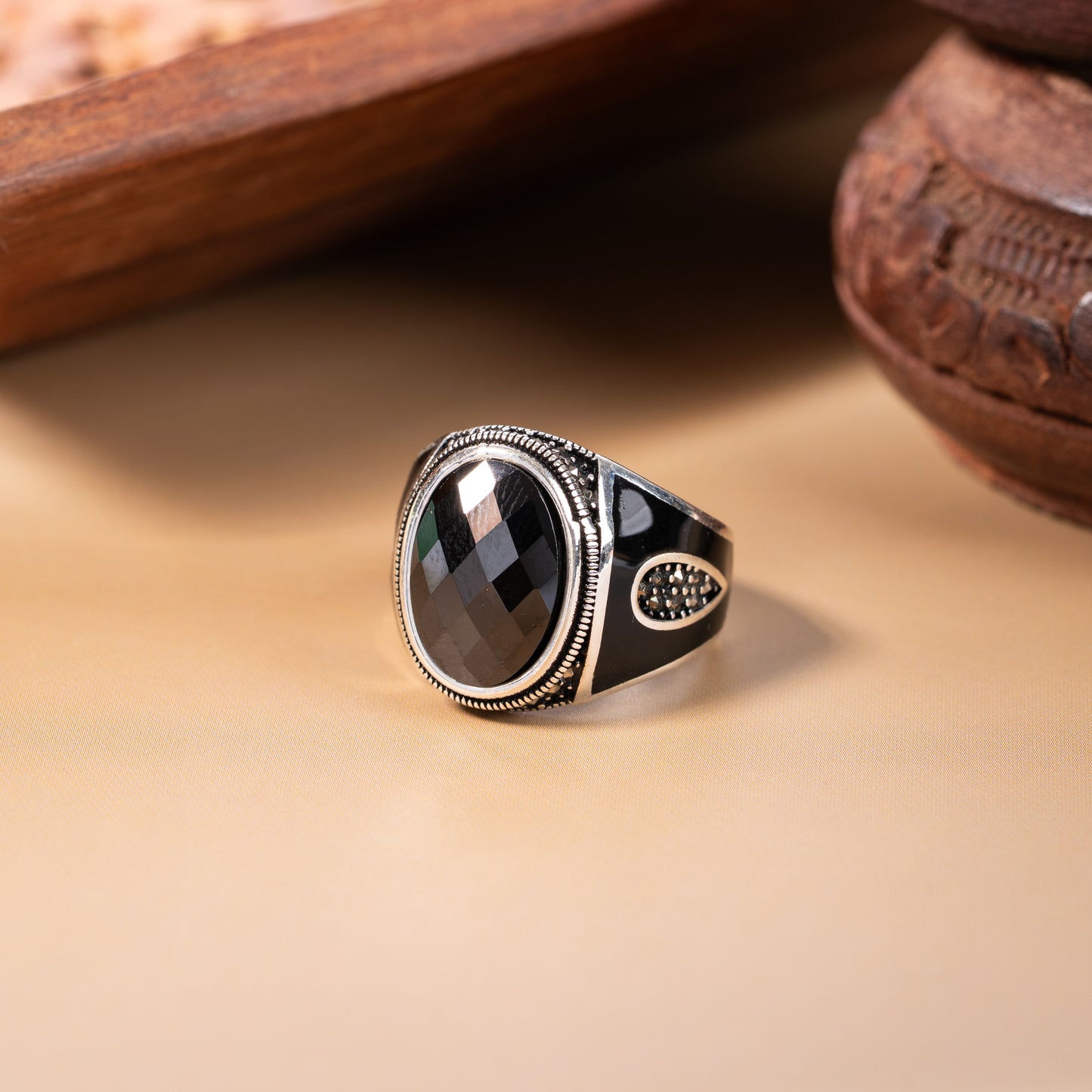 Onyx Regent Ring