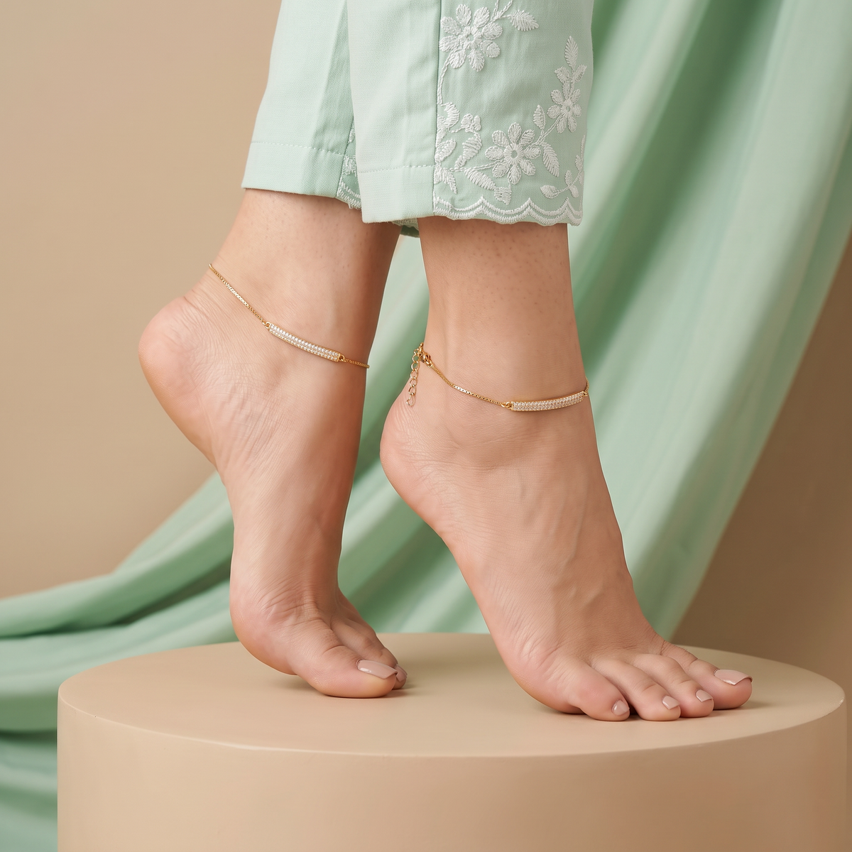 Pavé Bar Gold Anklet