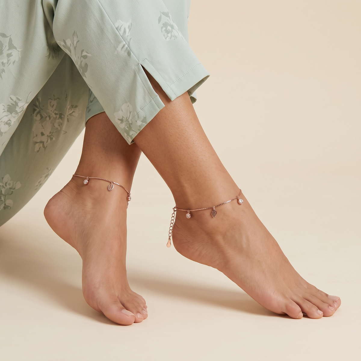 Rose Gold Leaf & Light Charm Anklet