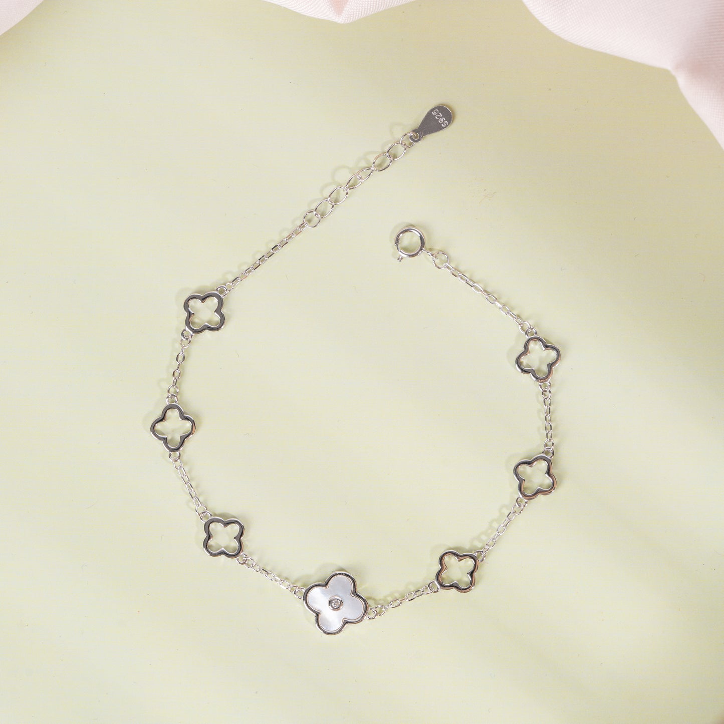 Silver Charm Bloom Bracelet