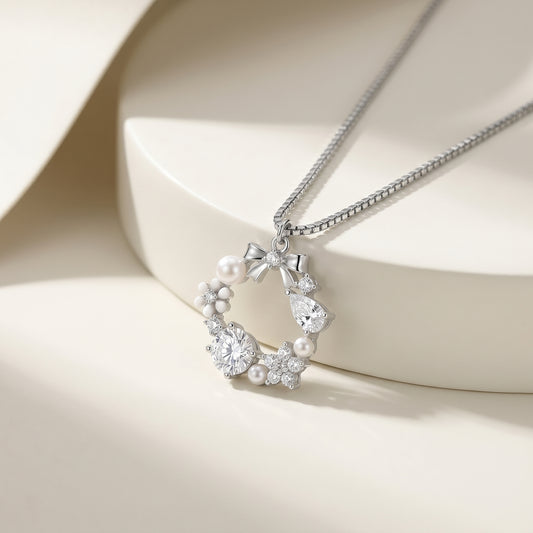 Charm Bloom Pendant Necklace