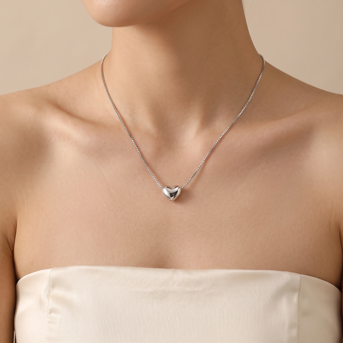 Silver Heart Glow Pendant