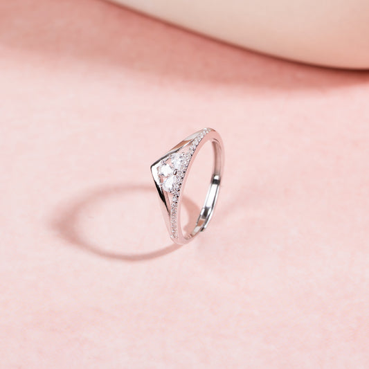 Starlight Curve Ring