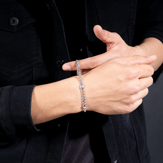 Valor Link Bracelet