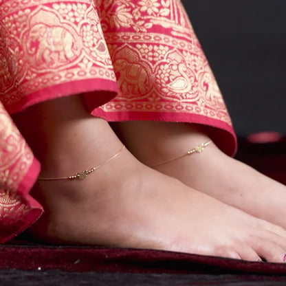 Golden Flutter Anklet